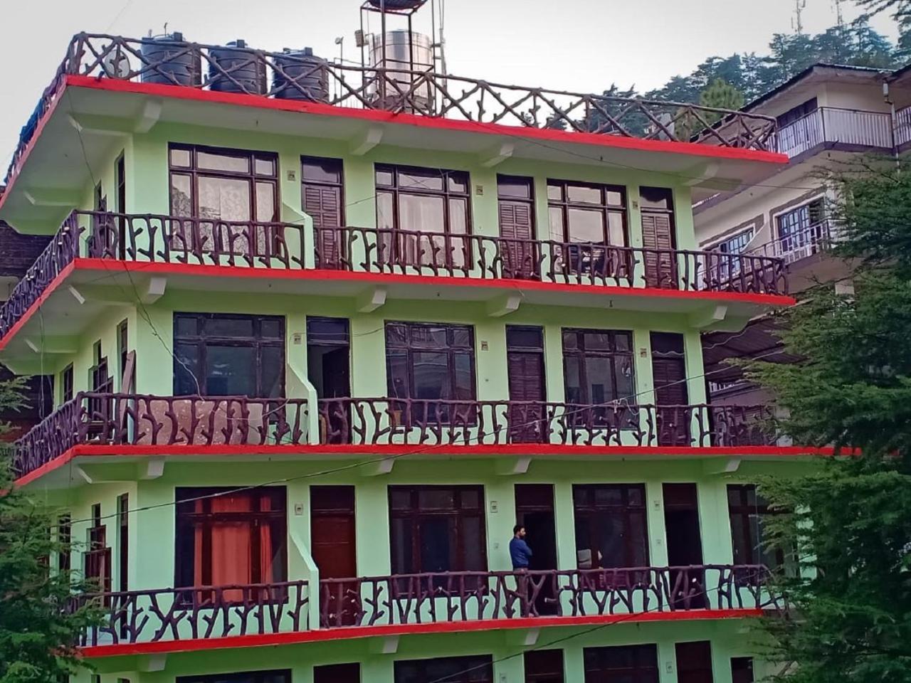 Hotel Pine Spring Dharamshala Eksteriør billede