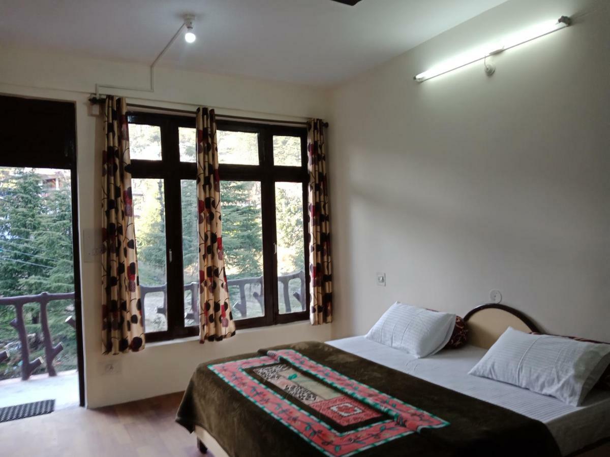 Hotel Pine Spring Dharamshala Eksteriør billede